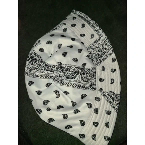 Women's Bucket Hat Botanical Cashew Reversible Paisley Cap (AH) - Picture 4 of 4